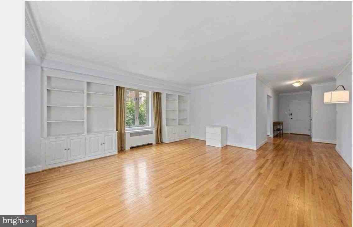 4301 Massachusetts Ave Nw - Photo 7 of 26