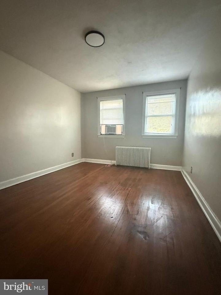 4920 N Capitol St Nw - Photo 4 of 19