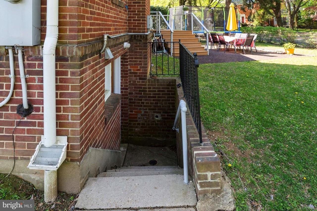 3640 Everett St Nw - Photo 2 of 29