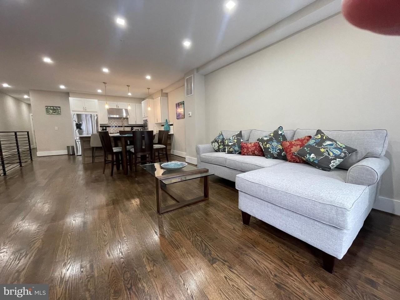 3721 New Hampshire Ave Nw - Photo 3 of 11