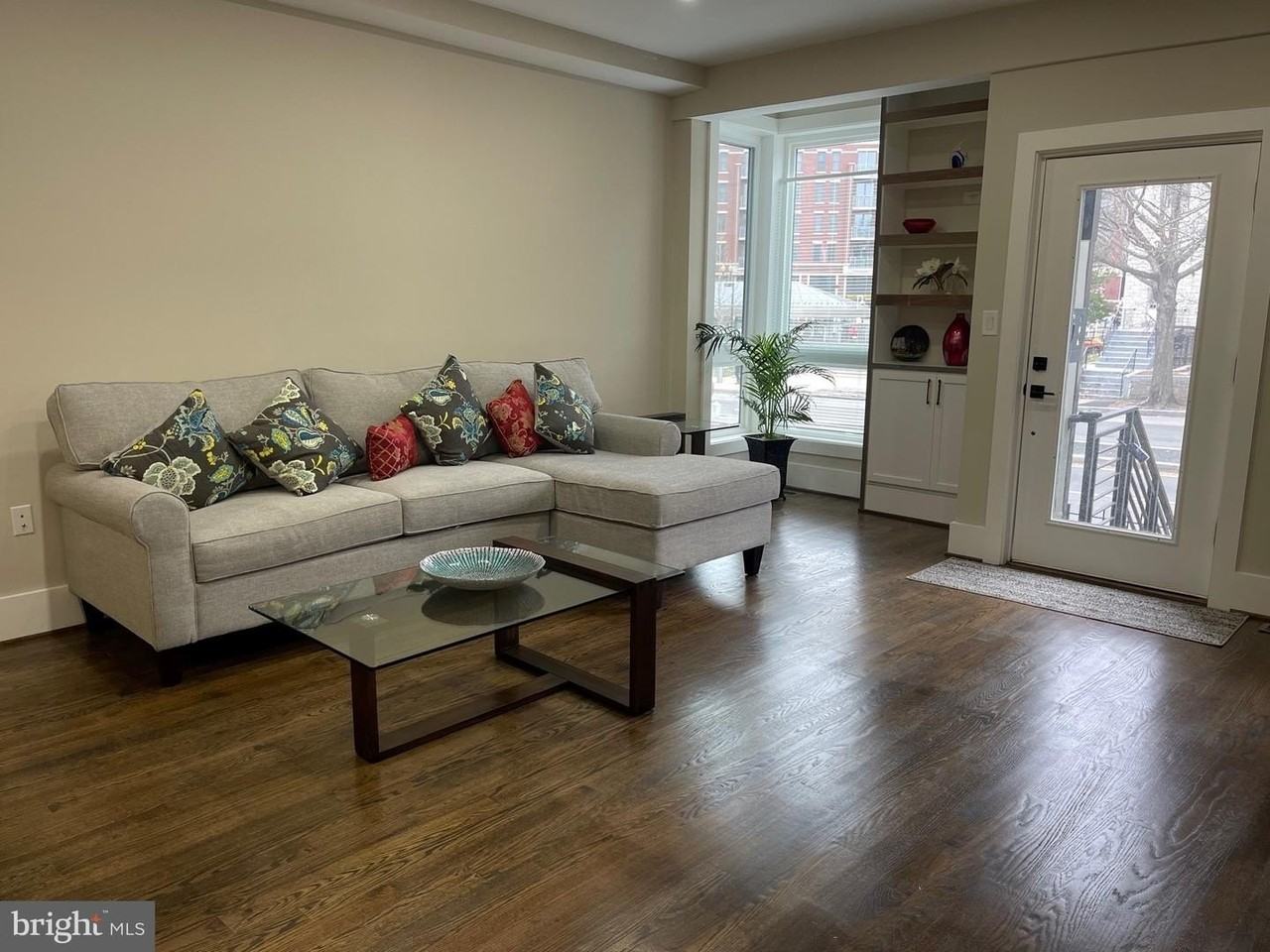 3721 New Hampshire Ave Nw - Photo 4 of 11