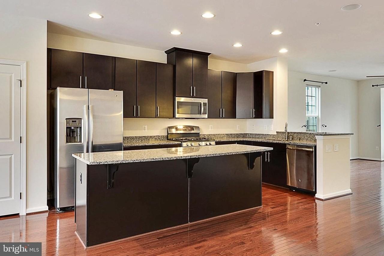 3650 Wright Ter Ne - Photo 5 of 26