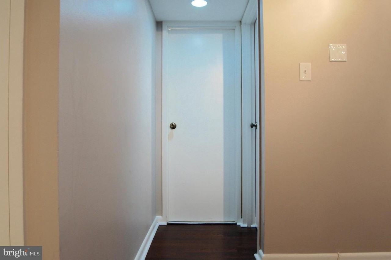 2405 I St Nw - Photo 3 of 22