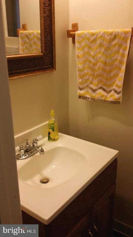 237 Elm St Nw - Photo 2 of 7