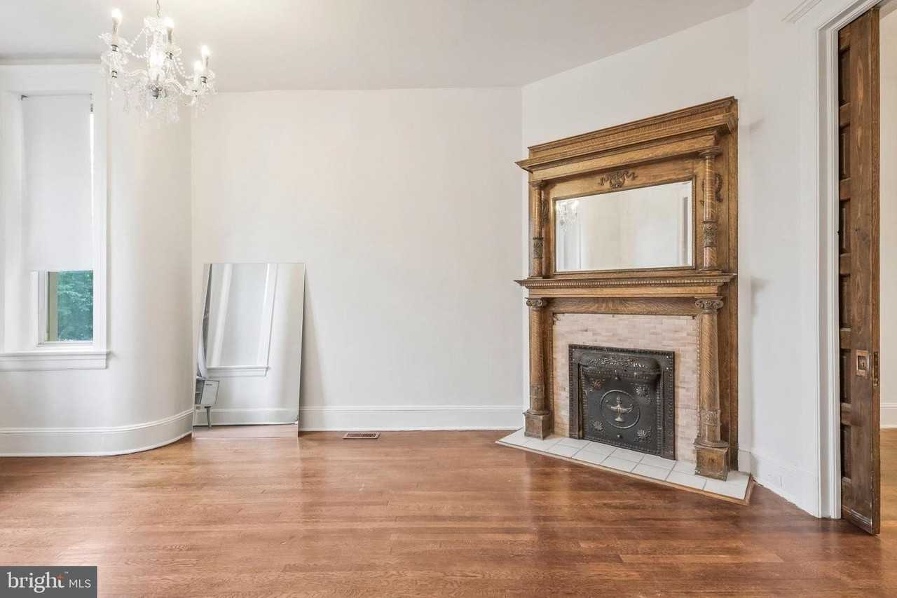 30 R St Ne - Photo 3 of 34