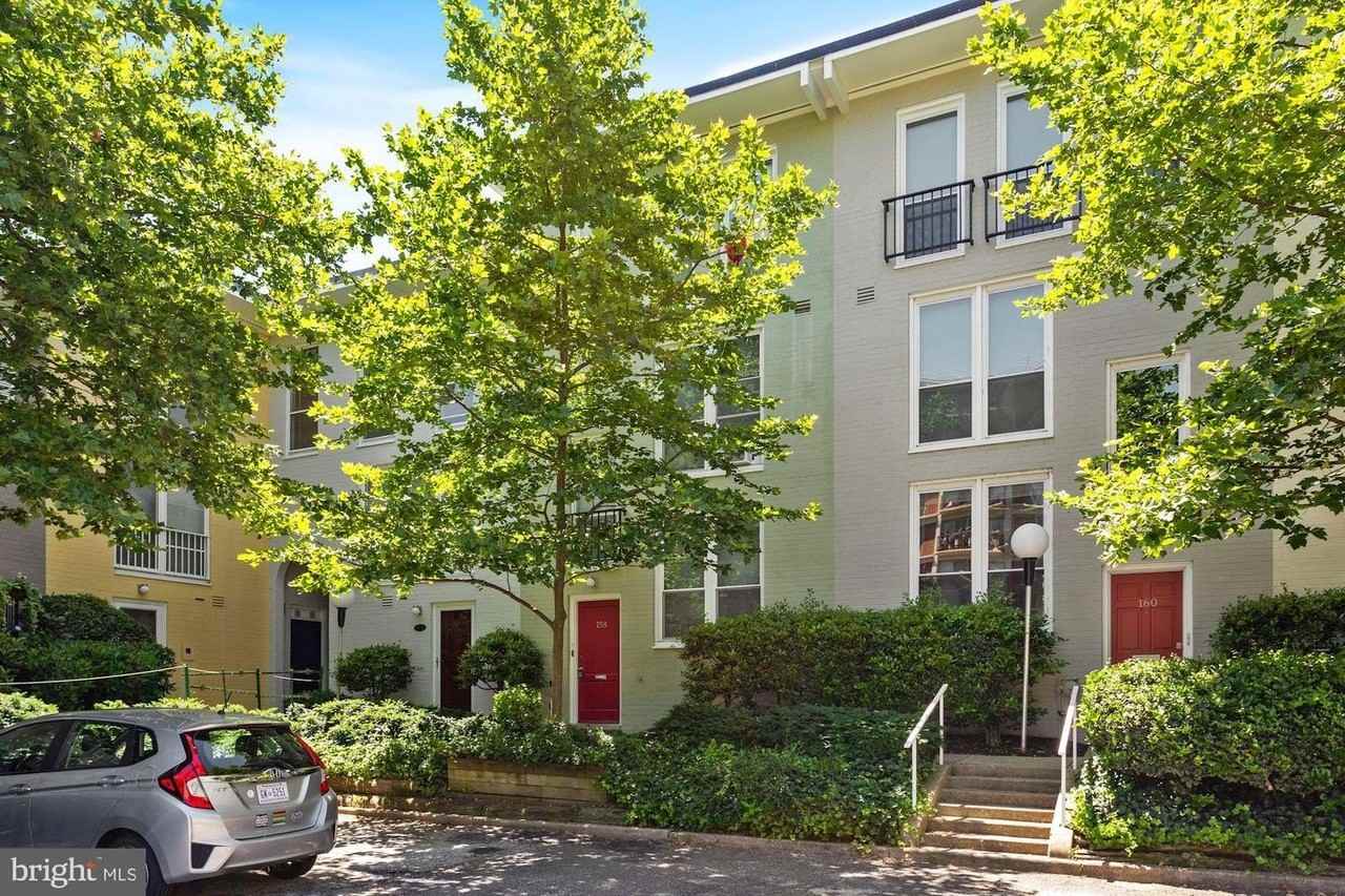 158 G St Sw