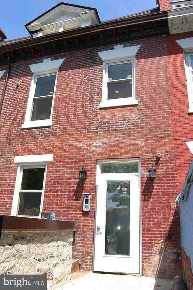 3211 Georgia Ave Nw - Photo 4 of 36