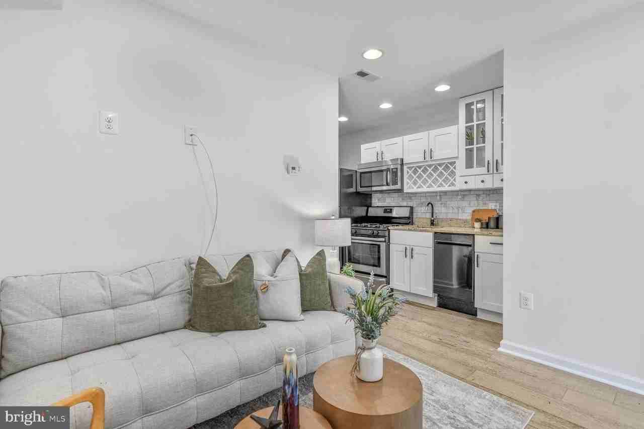 1268 16th St Ne - Photo 5 of 17