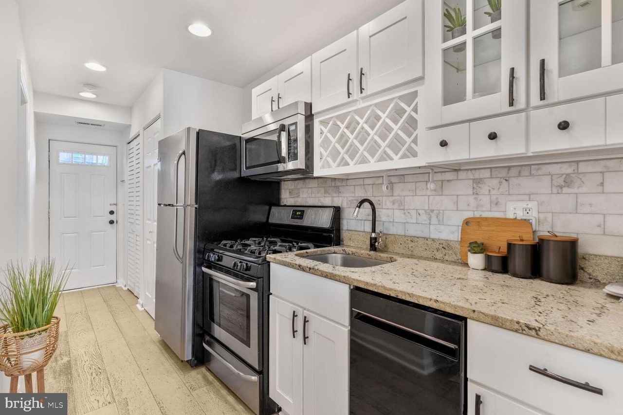 1268 16th St Ne - Photo 6 of 17