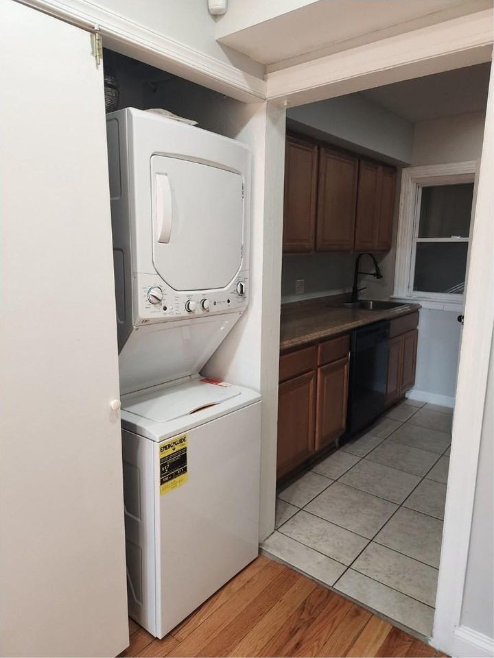 812 Taylor St Ne - Photo 5 of 19