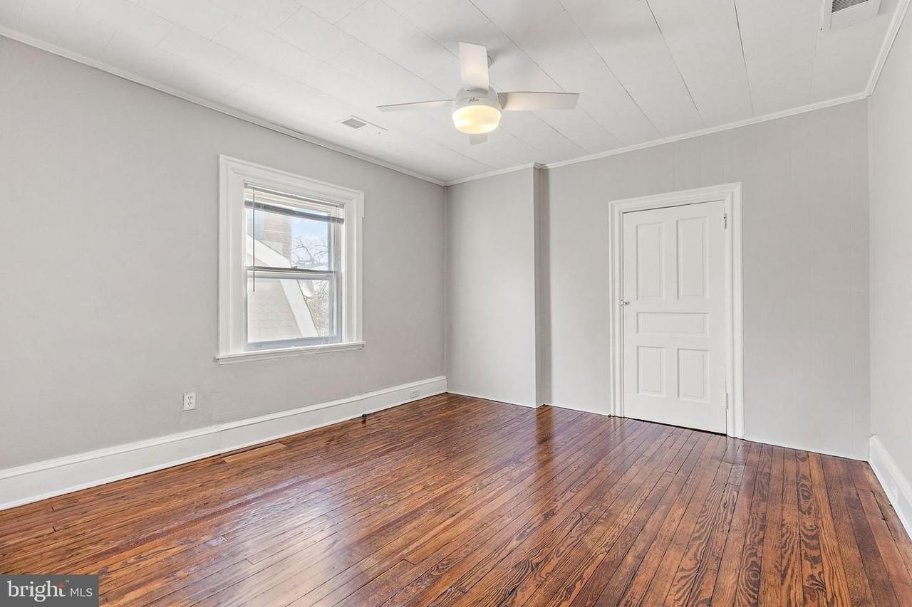 1614 N Broom St - Photo 6 of 10