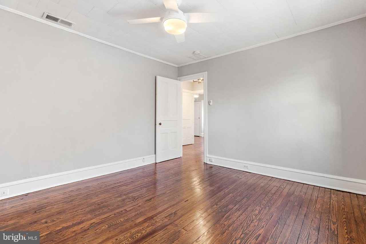 1614 N Broom St - Photo 7 of 10