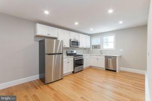 featured image of 1600 W 10th St