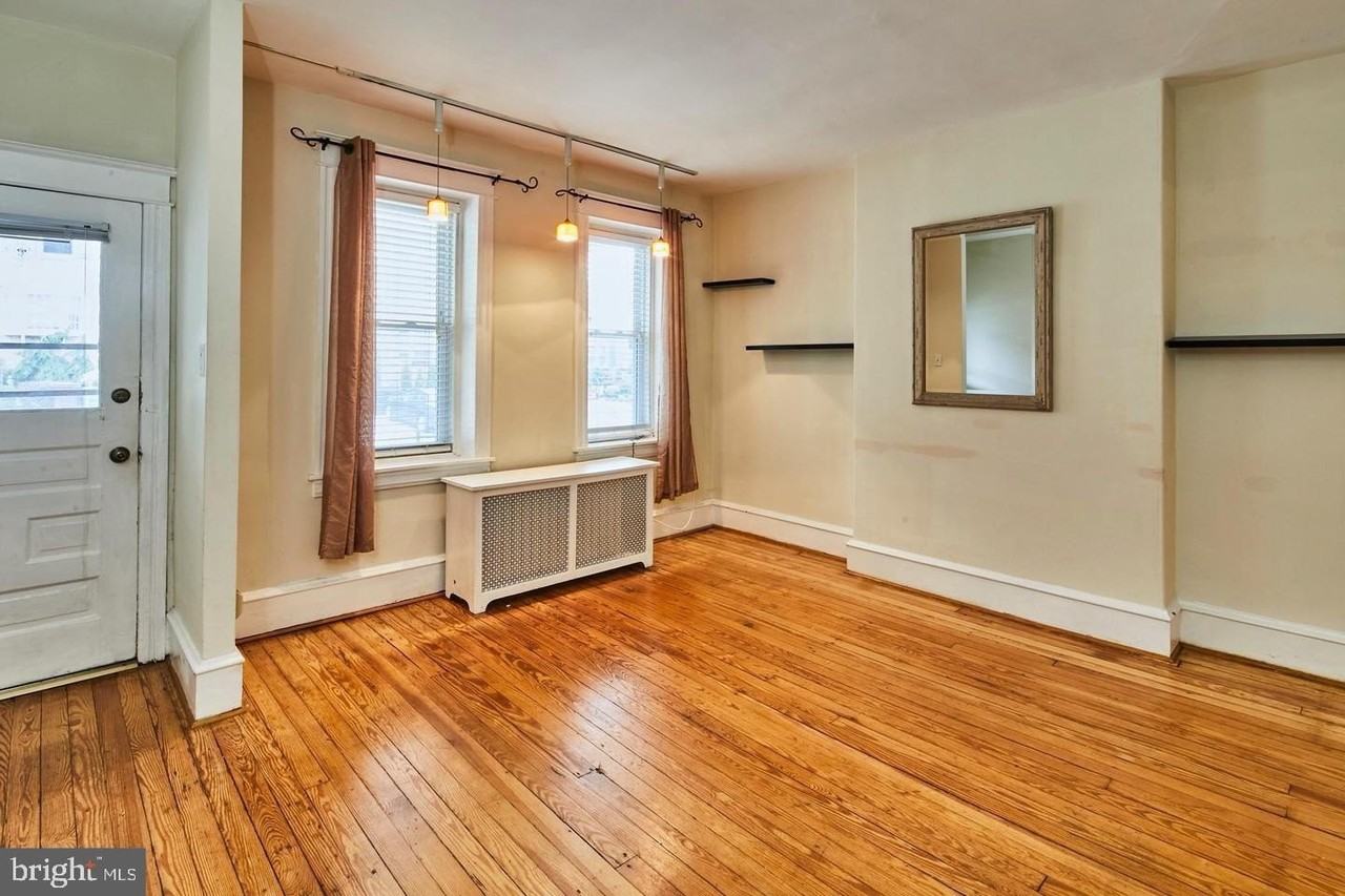 1607 W 9th St - Photo 4 of 24