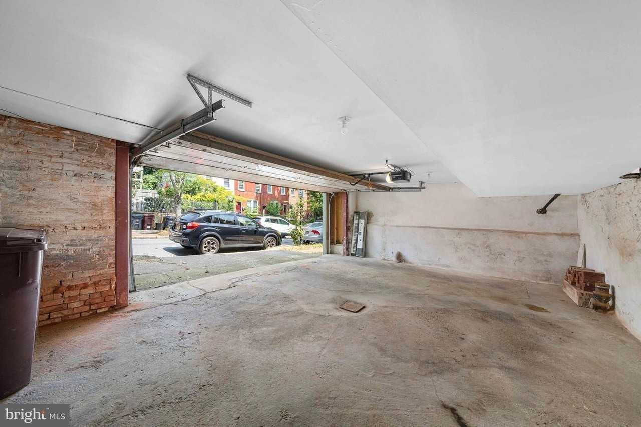 1016 Kirk Ave - Photo 7 of 29