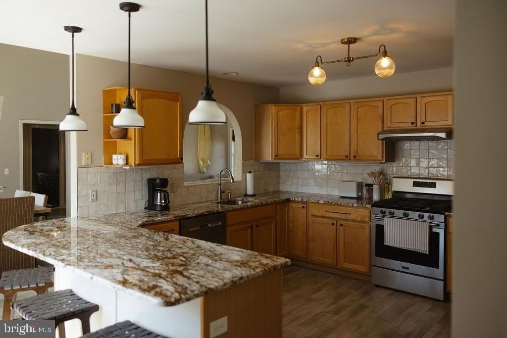 42 Deerfield Ln - Photo 5 of 20