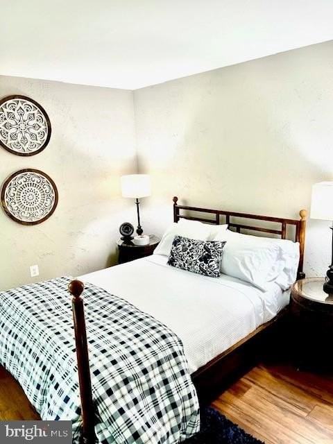 923 Breakwater Dr - Photo 3 of 10