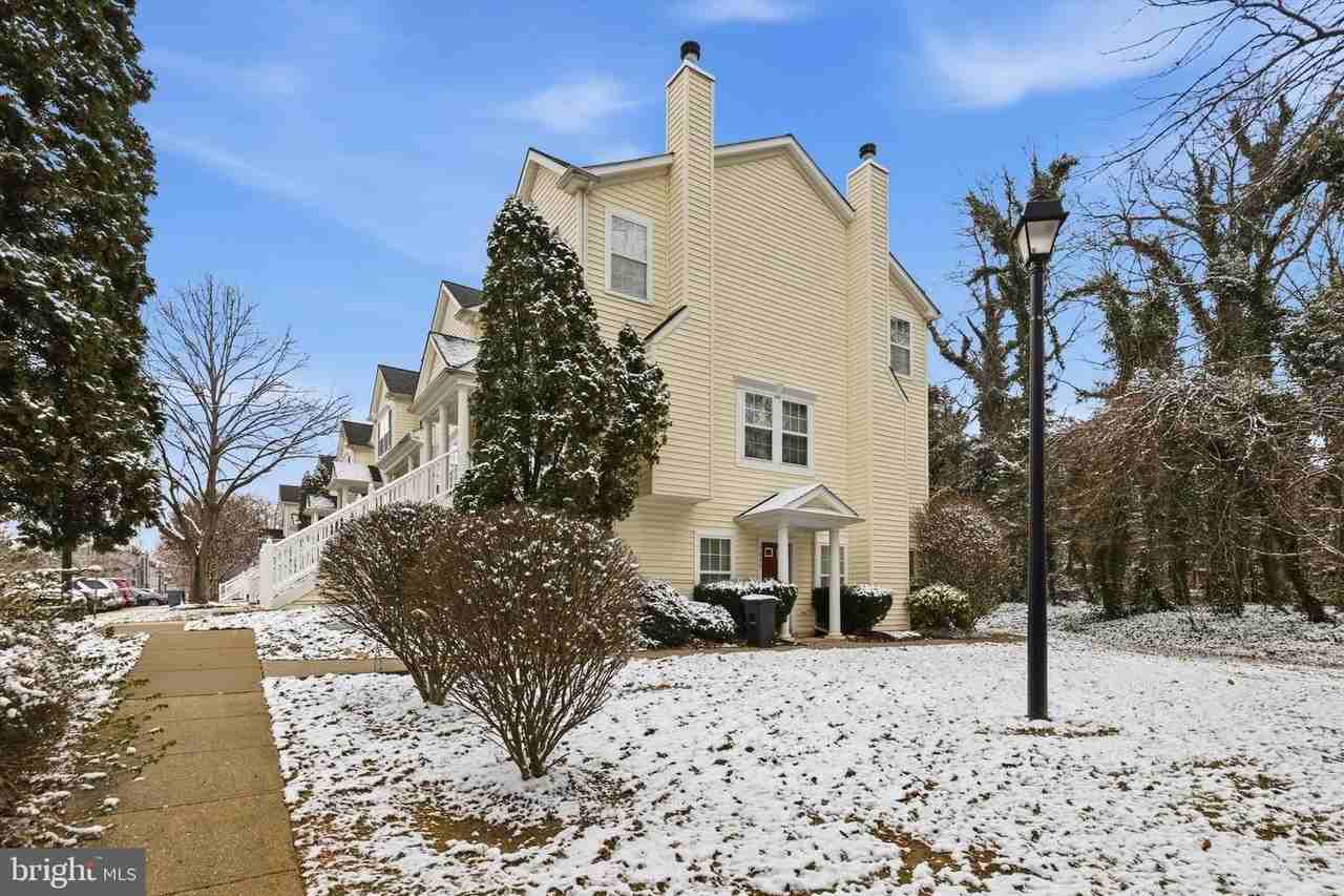 1640 Fallowfield Ct - Photo 2 of 27