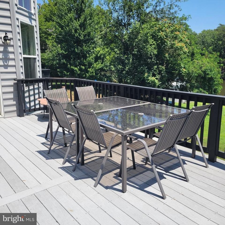 174 Acton Rd - Photo 4 of 32