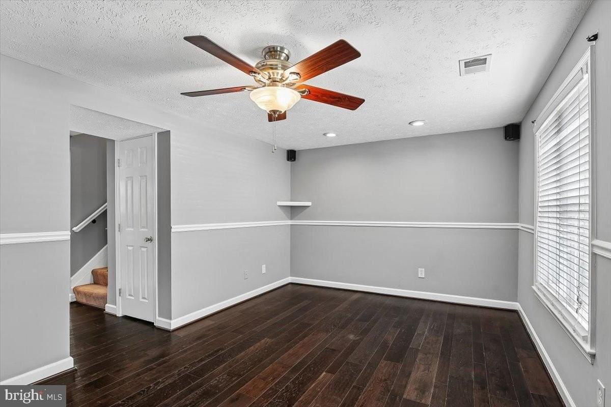 1594 Lodge Pole Ct - Photo 6 of 28