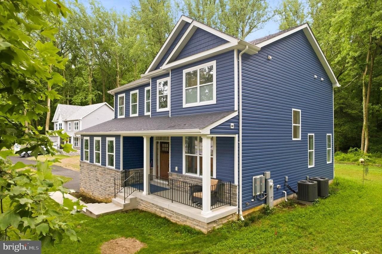 1392 Baltimore Annapolis Blvd - Photo 2 of 32