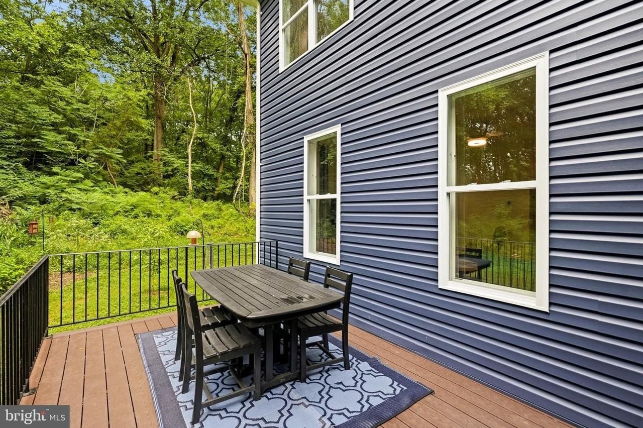 1392 Baltimore Annapolis Blvd - Photo 4 of 32