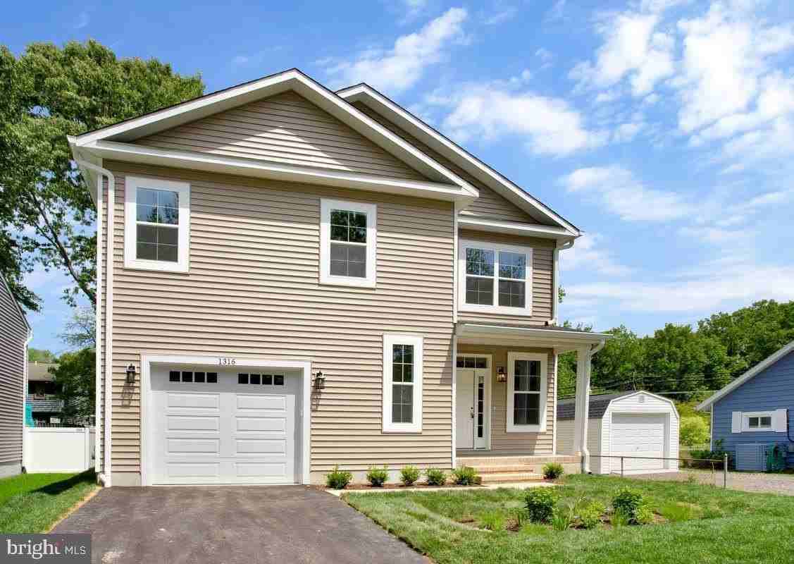 1316 Juniper St - Photo 2 of 41