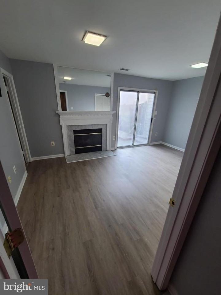2130 Colonel Way - Photo 2 of 13