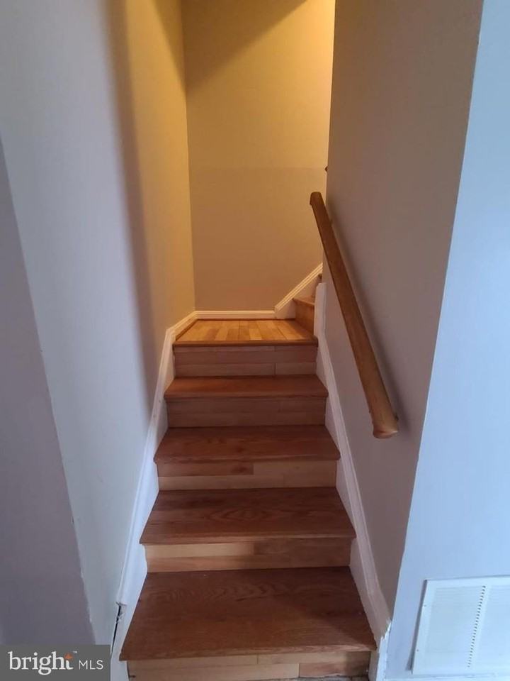 2130 Colonel Way - Photo 3 of 13