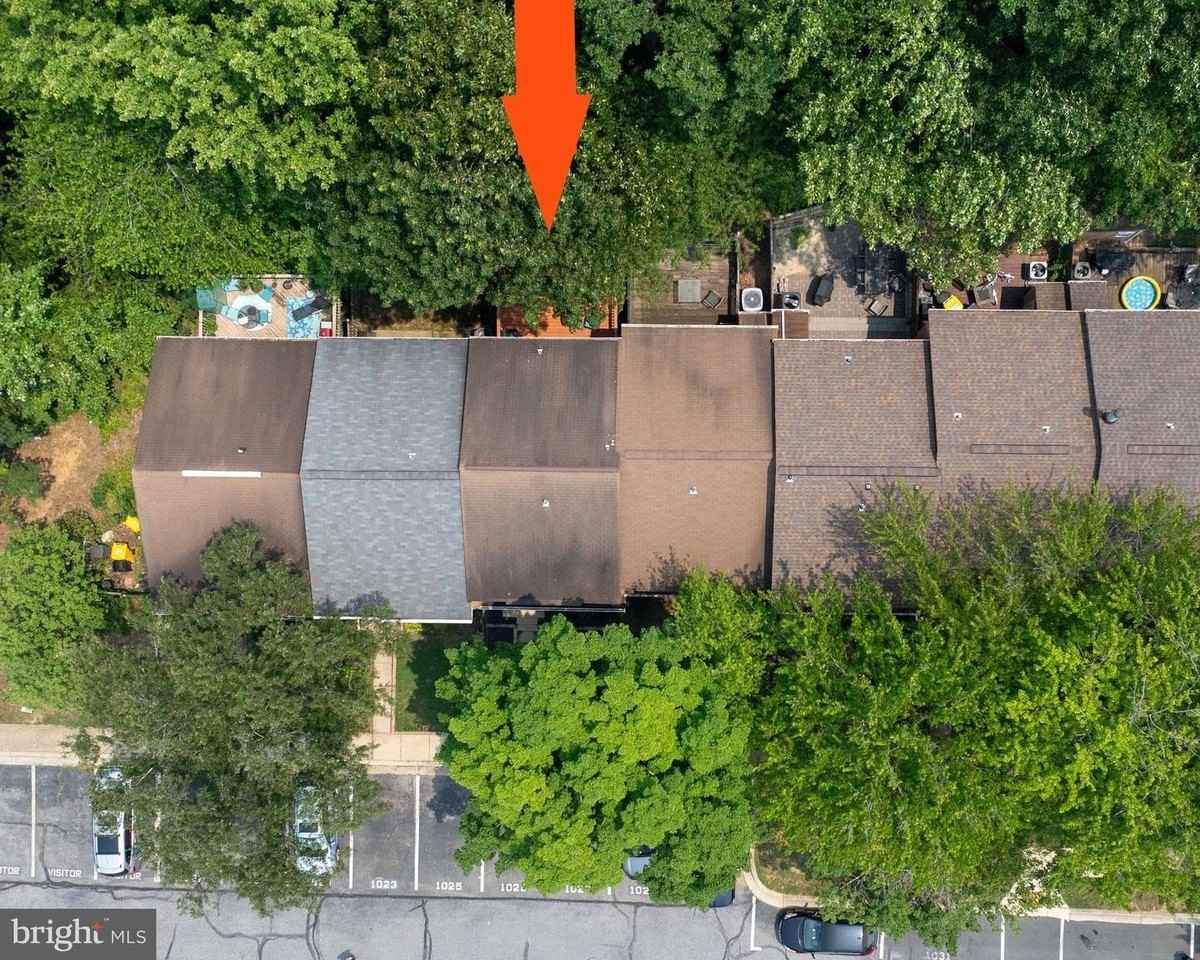 1025 Commanders Way N - Photo 5 of 36