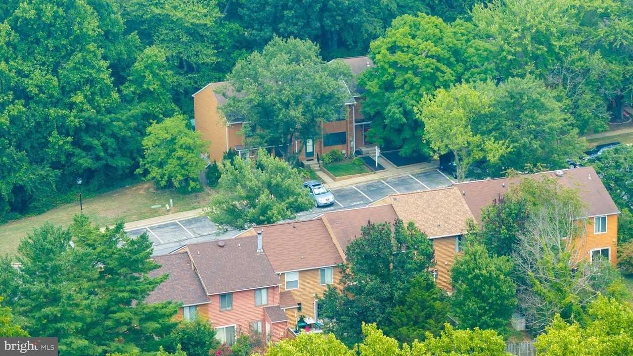1025 Commanders Way N - Photo 6 of 36