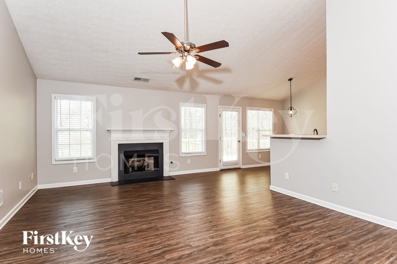 42 Kades Cove Dr - Photo 2 of 16