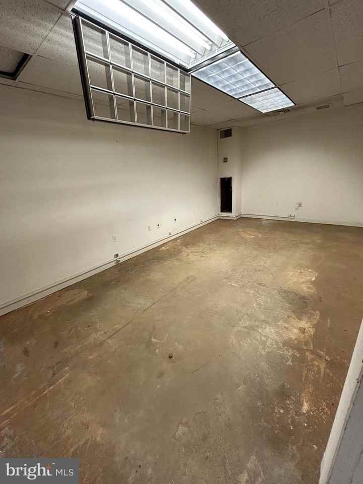 1 E Chase St - Photo 7 of 7