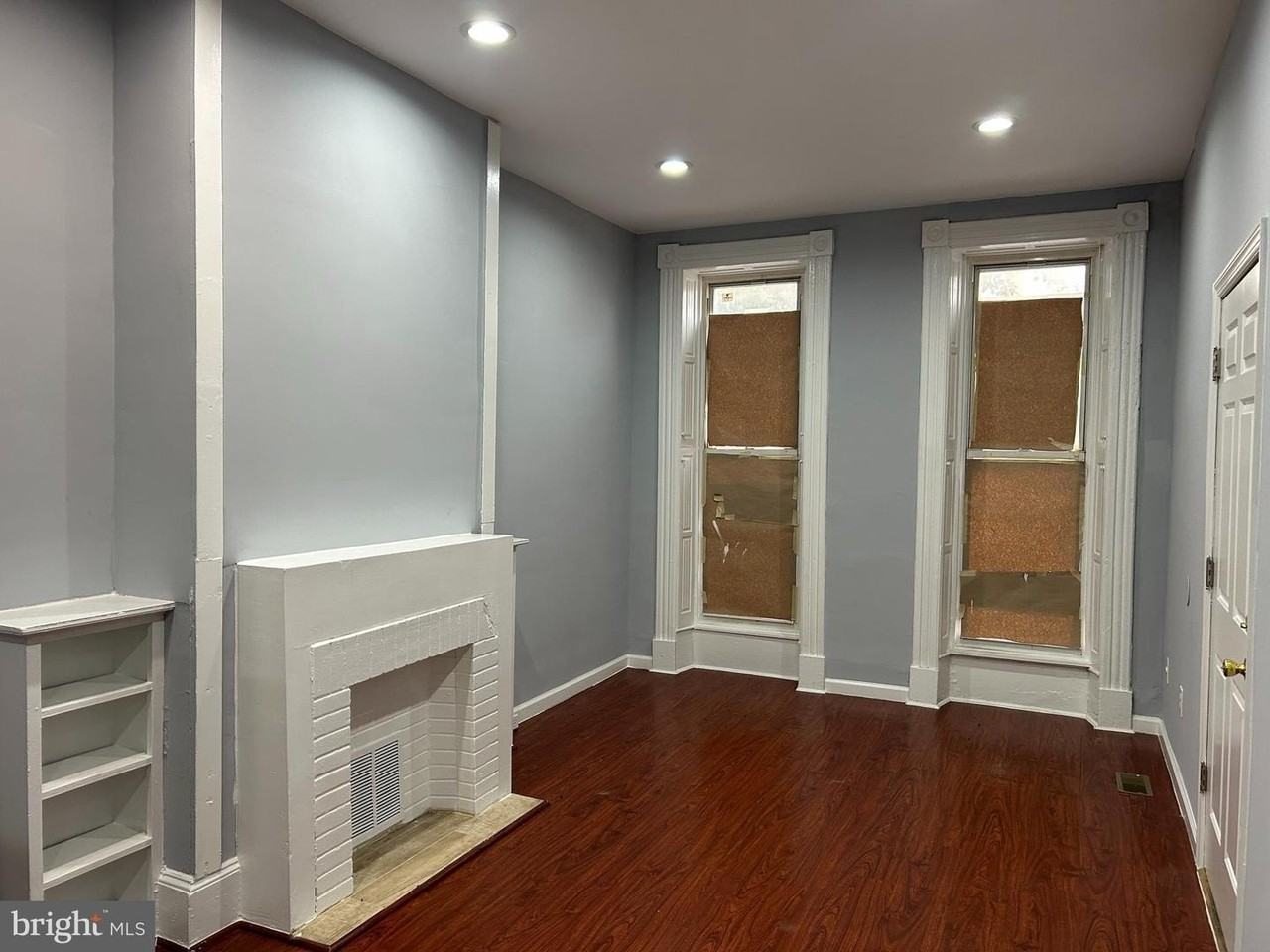 813 N Fulton Ave - Photo 5 of 19
