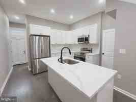 featured image of 715 N Patterson Park Ave