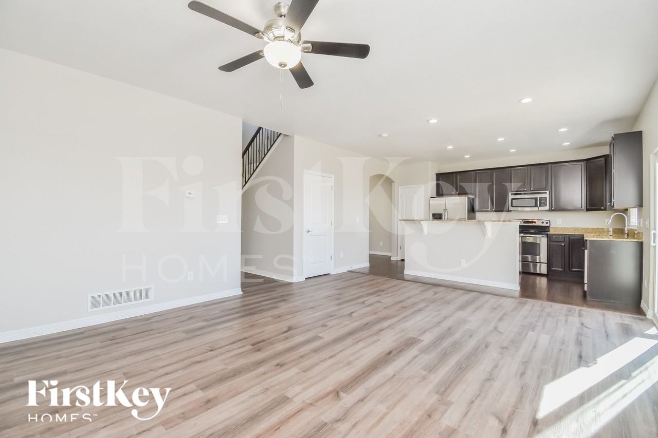 7495 Araia Dr - Photo 3 of 15