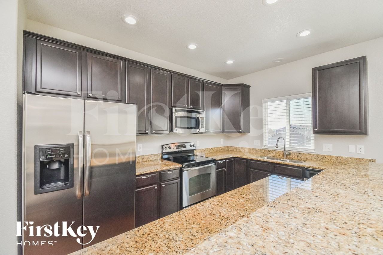 7495 Araia Dr - Photo 5 of 15