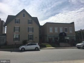 100 E Pennsylvania Ave - Photo 1 of 1