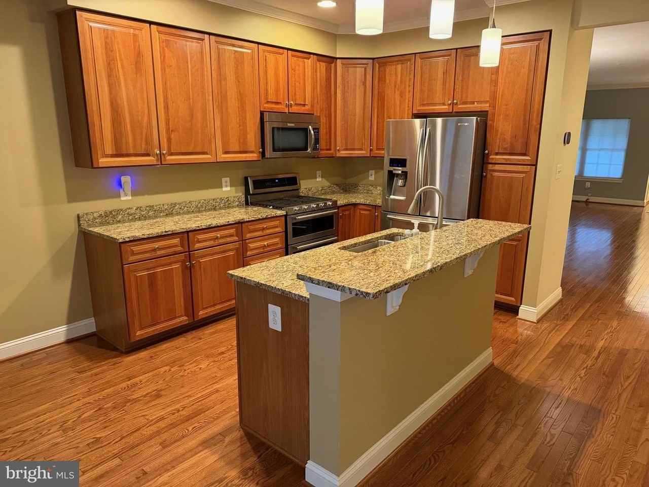 615 Strandhill Ct - Photo 4 of 26