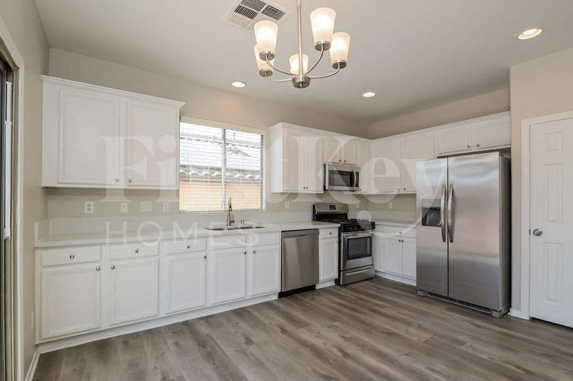 6417 Strongbow Dr - Photo 5 of 15