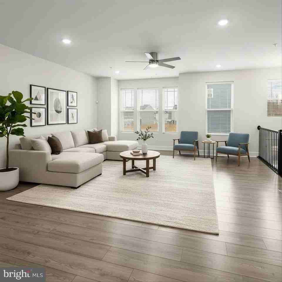 304 Sweetbay Rd - Photo 3 of 50
