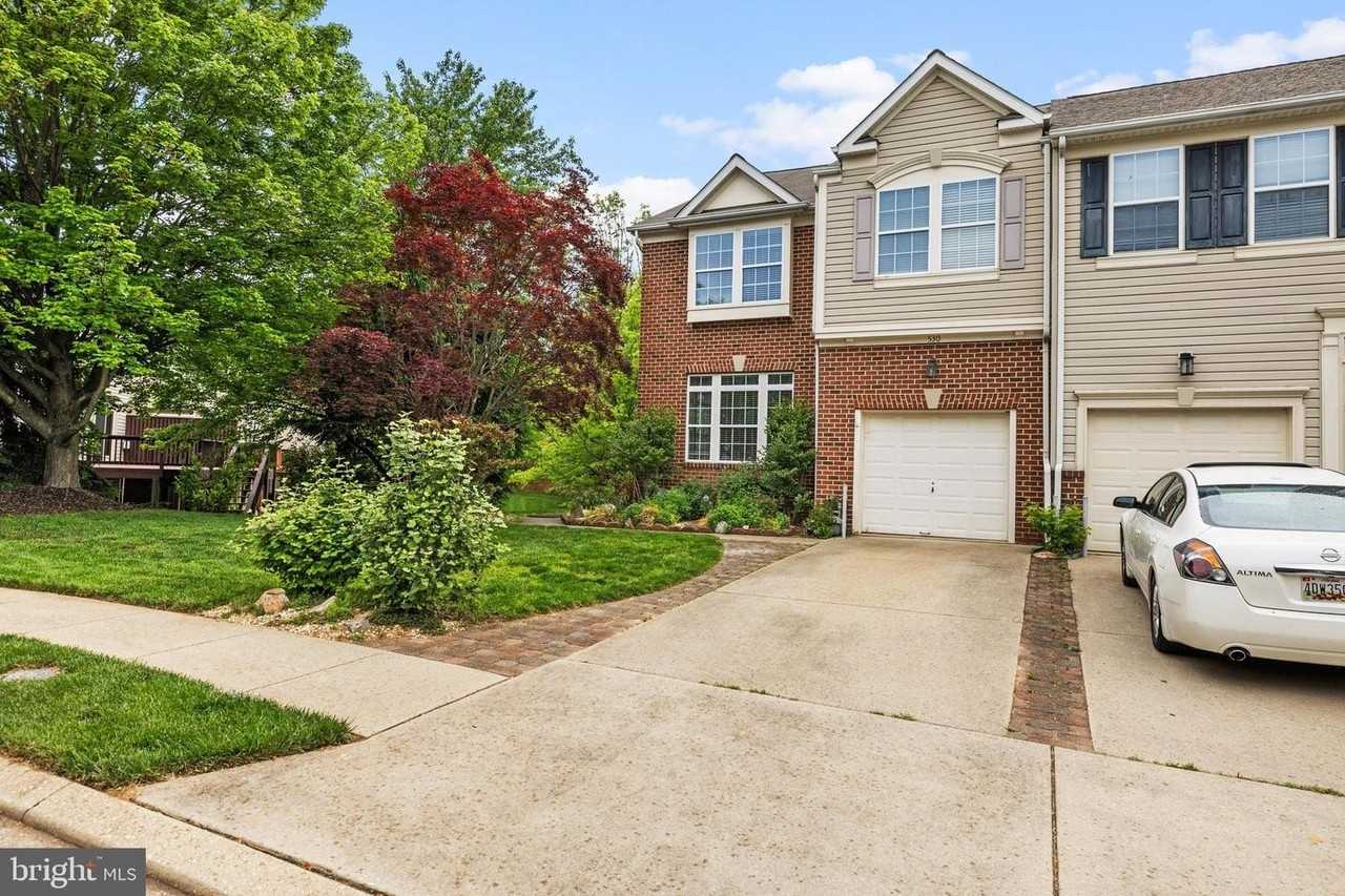 530 Limerick Cir - Photo 3 of 28