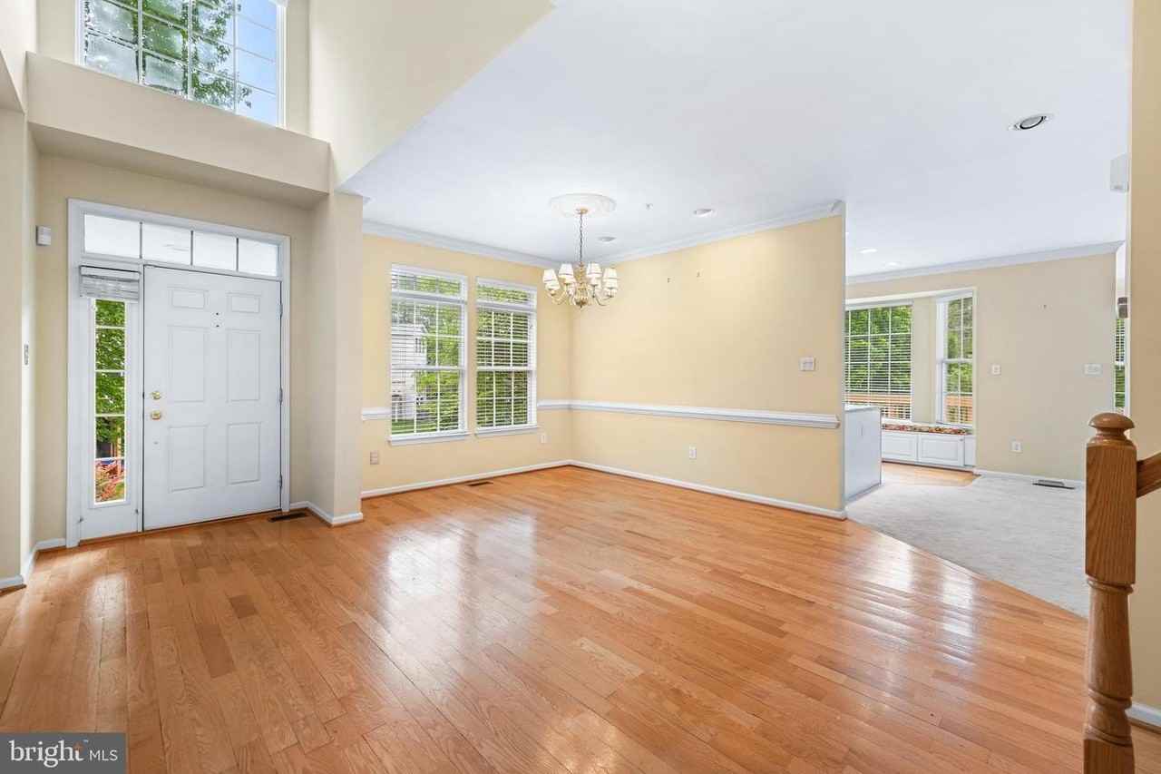 530 Limerick Cir - Photo 6 of 28