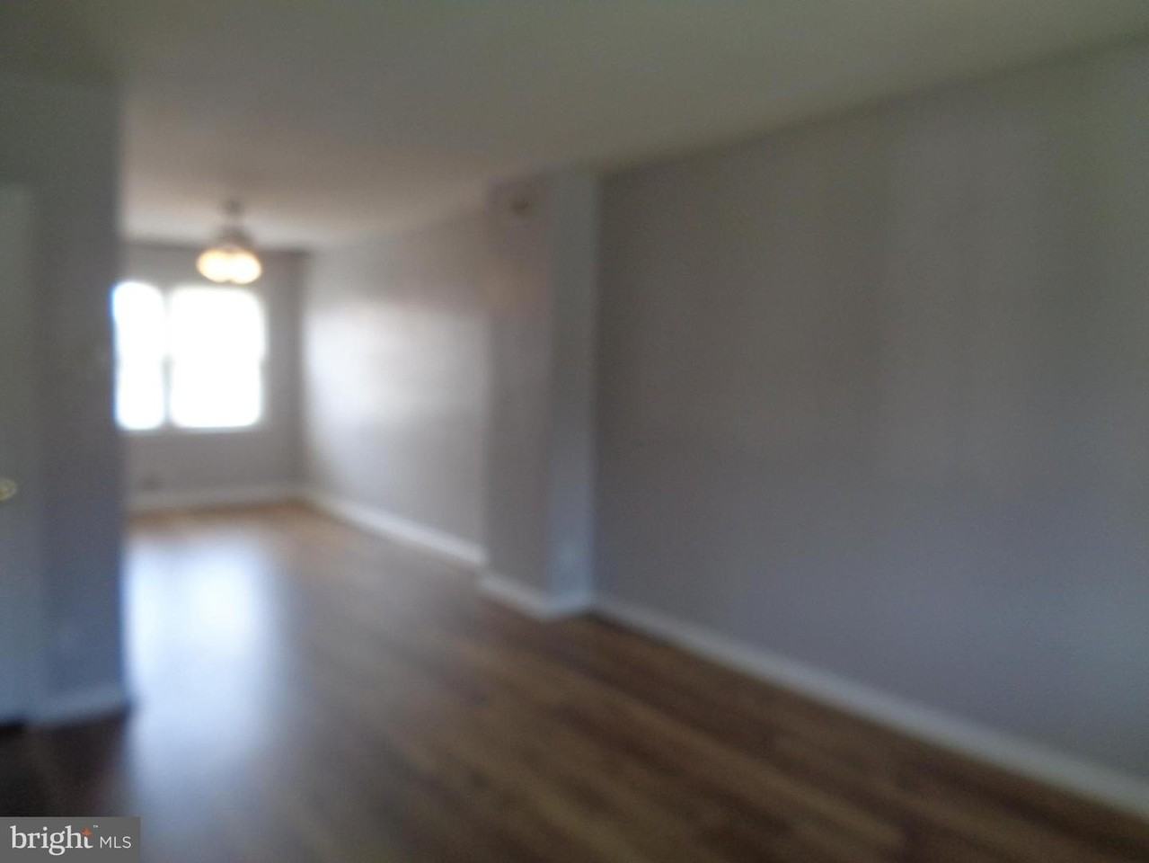 2245 Graythorn Rd - Photo 5 of 32