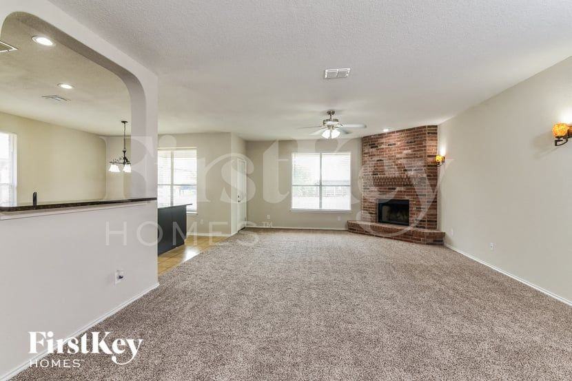 12230 Averhoff - Photo 2 of 15