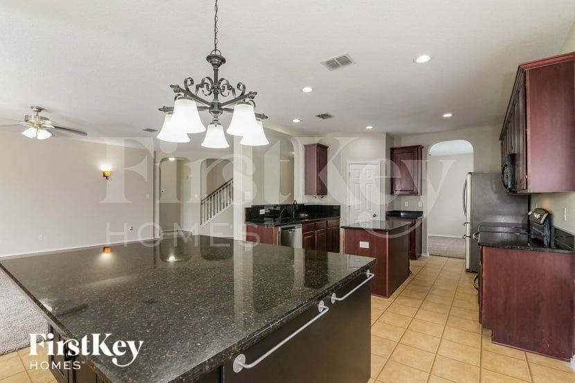 12230 Averhoff - Photo 3 of 15
