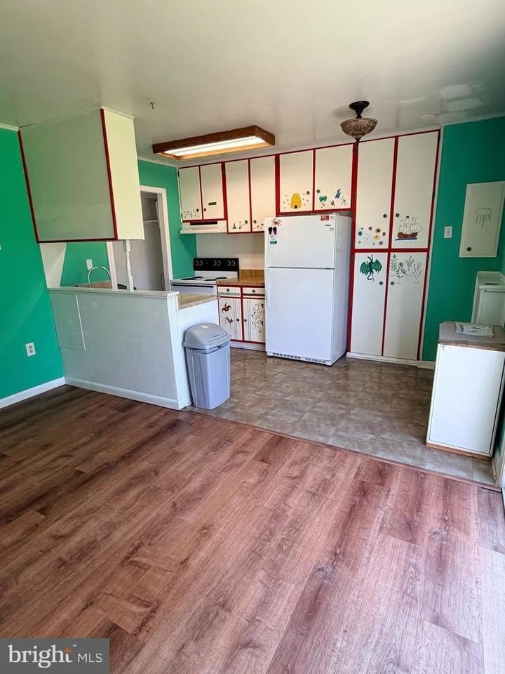 453 Berry Ct - Photo 7 of 20