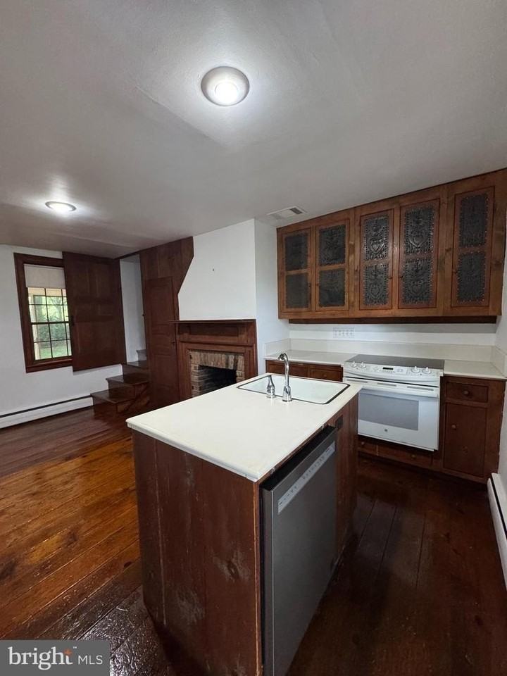 2839 Uniontown Rd Apt A - Photo 3 of 17