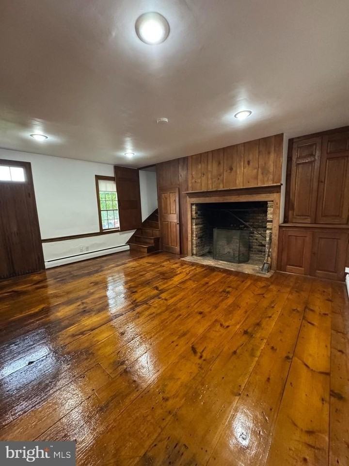2839 Uniontown Rd Apt A - Photo 5 of 17