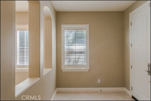 47 Santa Barbara Dr - Photo 2 of 7